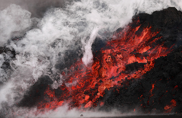 Smoking Hot - Lava from Fimmvörðurháls and Eyjafjallajökull